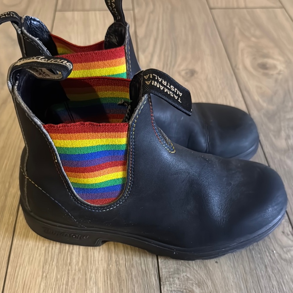 Blundstone Black Chelsea Boots with Rainbow